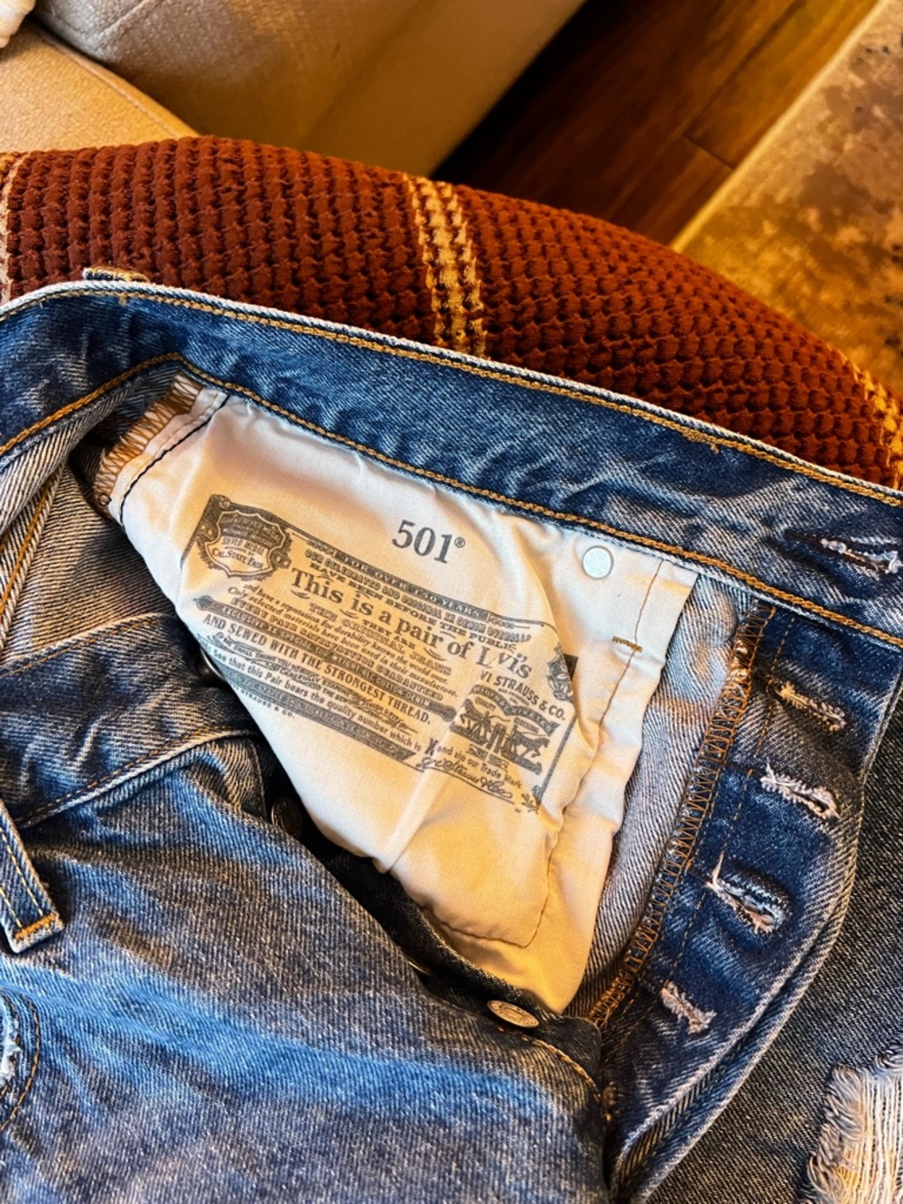 Levi’s 501 Denim Shorts - Picture 2 of 4